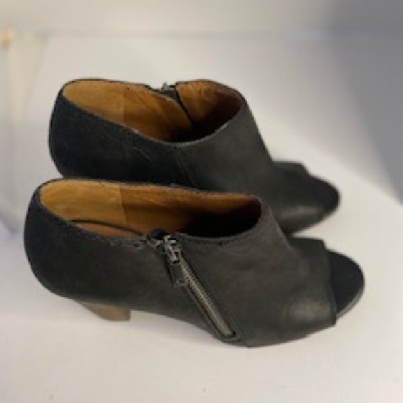 Lucky Brand Pabla Open Toe Side Zip Black Leather Ankle Bootie Size 7 - Picture 3 of 12